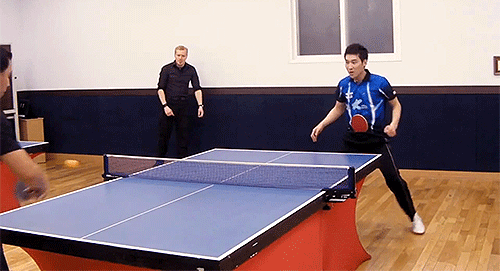 Mestre do ping pong!